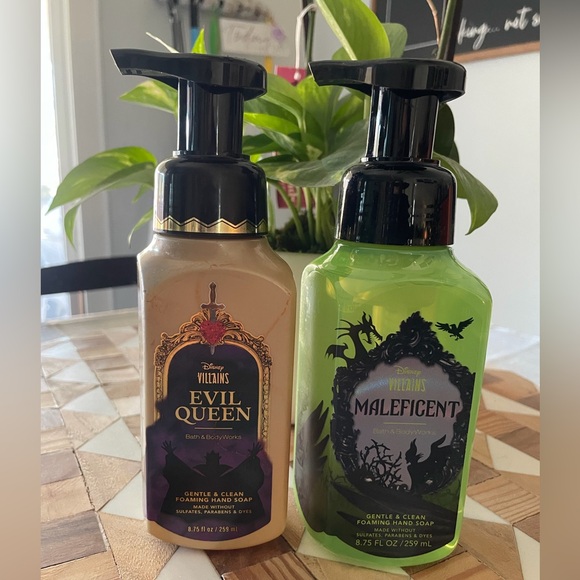 BATH & BODY WORKS Disney Maleficent Foaming Hand Soap-Bundle of 2 SOLD OUT!! NEW - Picture 4 of 7